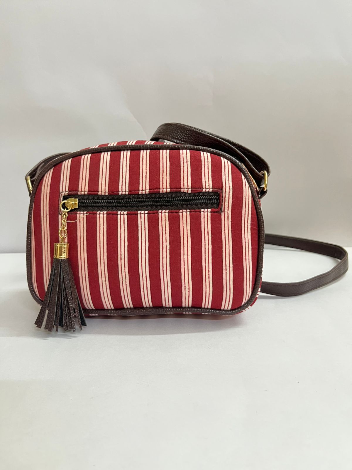 Jaipuri Handcrafted Printed Cotton Sling Bag for Girls and Women - Red Printed